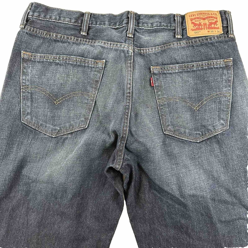 Levi's 541‎ Blue Jeans Men 37x33 Athletic Taper Cotton Medium Wash Tag 38x34 EUC